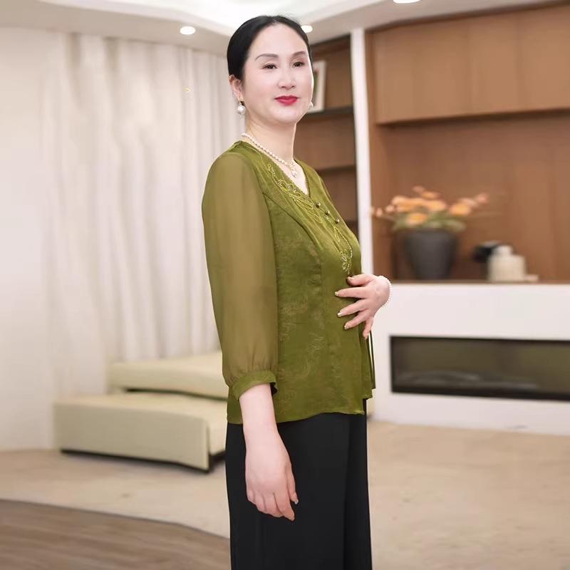 Chinese Style Chiffon Blouse Set with Seven-Sleeve Top for Middle-Aged Women