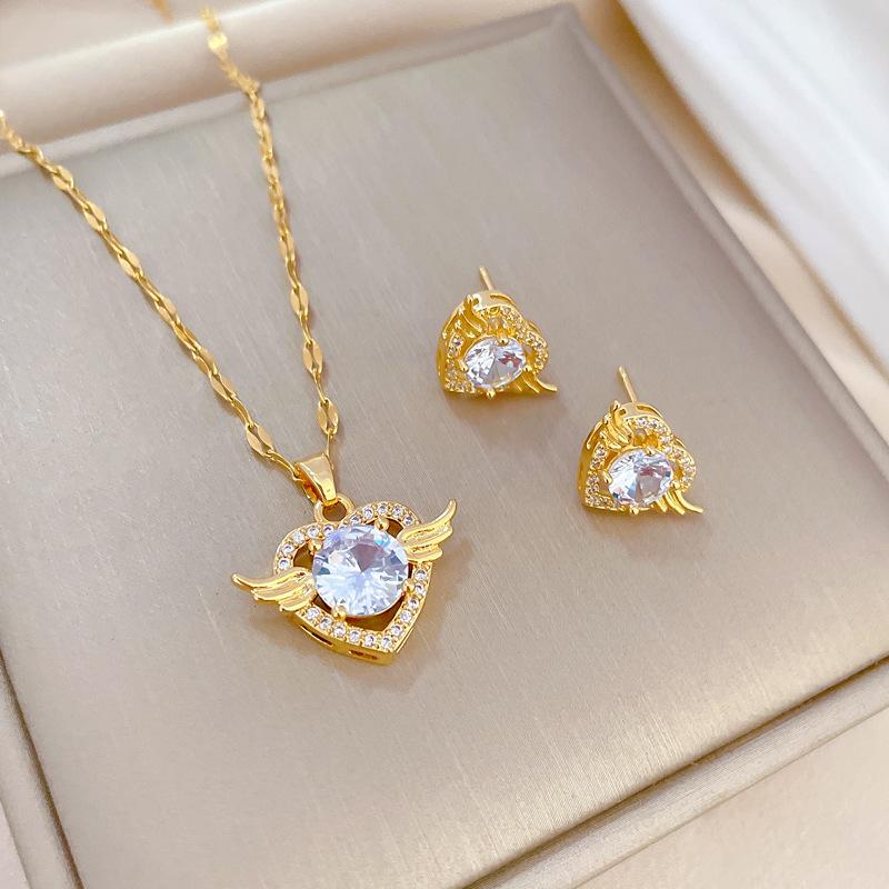 Love Wing Necklace Earrings Set Light Luxury Slightly Inlaid Personalized Temperament Banquet Earrings Item Combination