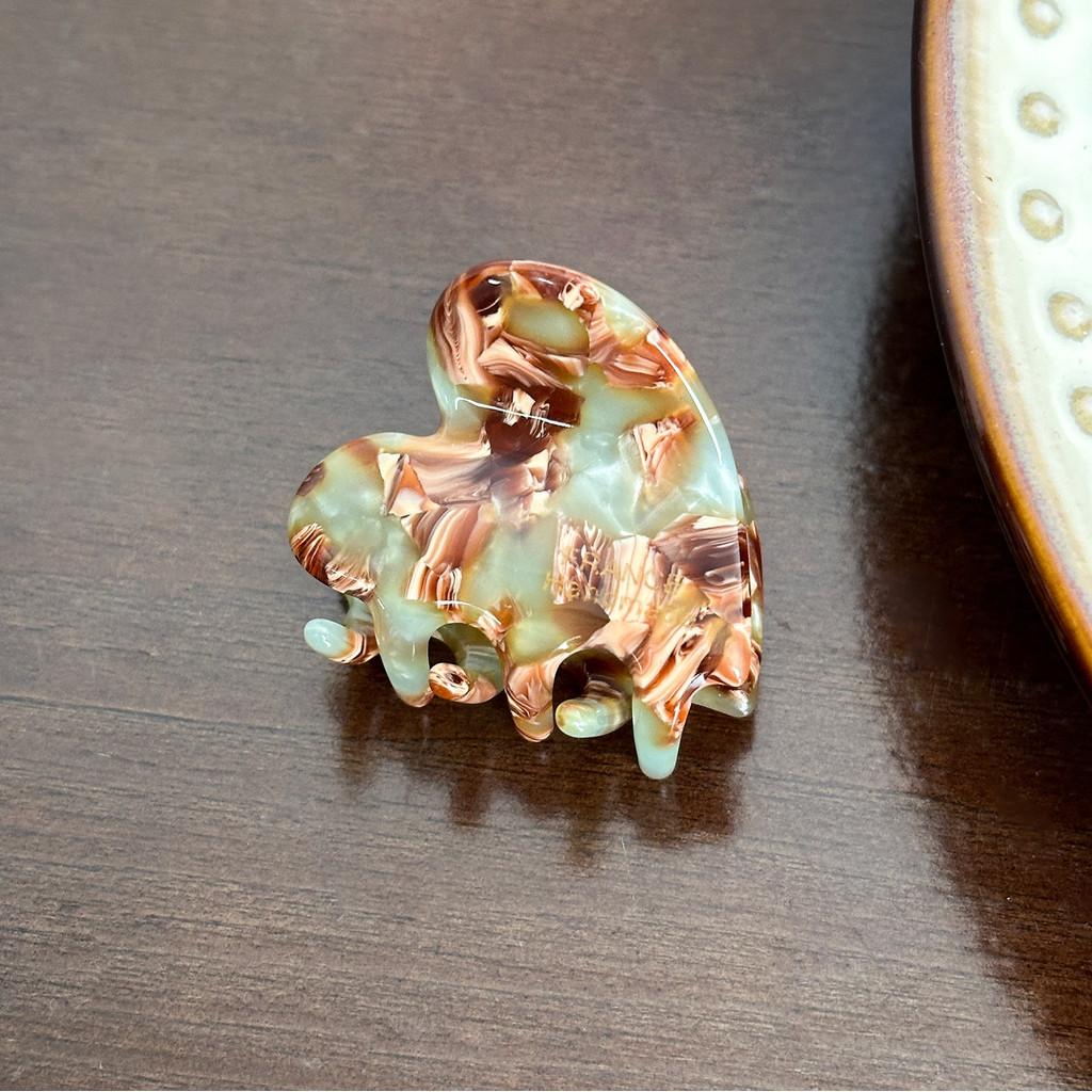 Small Korean Highquality Heart Hair Claw Clip With Unique Patterns For Everyday Wear