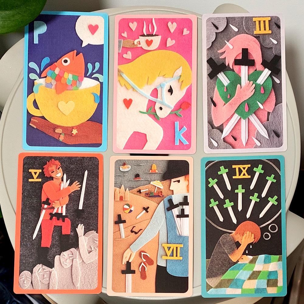 Il Feltro Artigianale Tarot 12*7cm Mazzo da 78 Carte Arte Unica in Feltro Tagliato a Mano Rider Set Divinatorio Fantasioso in Scatola Rigida