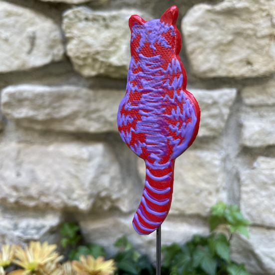 Cat Garden Stake Resin Cat with Metal Ground Insert Stake Colorful Cat Stake for Flower Beds Yard Art Flower Pot