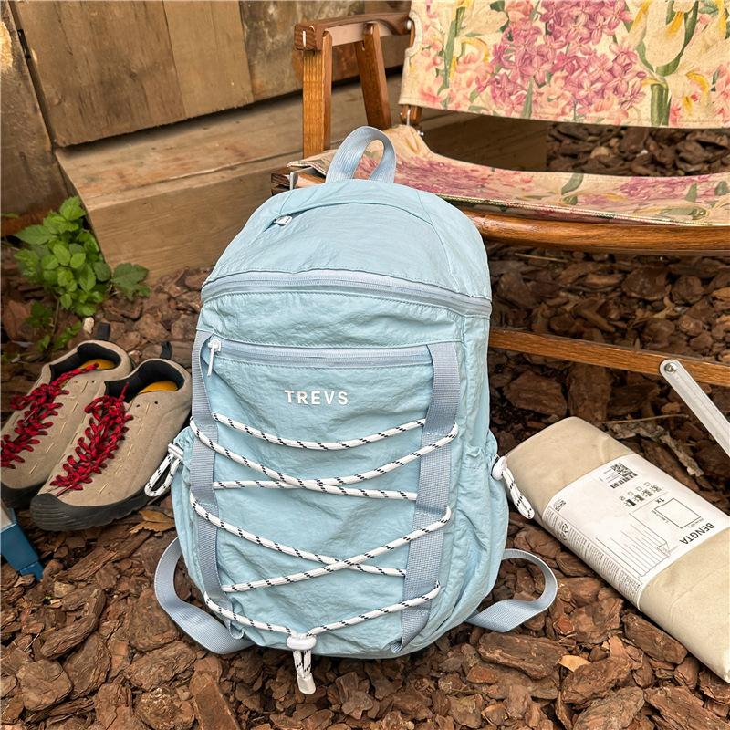 Borsa a tracolla da donna 2026 nuova leggera zaino da viaggio all'aperto per escursionismo per studenti universitari zaino piccolo sportivo