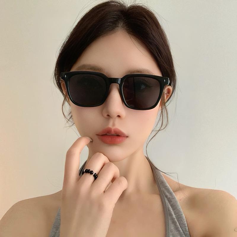 Trendy Rice Nails Fashion Sunglasses Vintage Square Sunglasses Women Men Mirror Brand Designer Shades Punk  Uv400