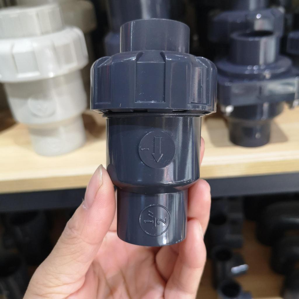 UPVC One-Way Ball Check Valve for Water Pipes, Vertical Non-Return, Industrial PVC, DN15-DN100