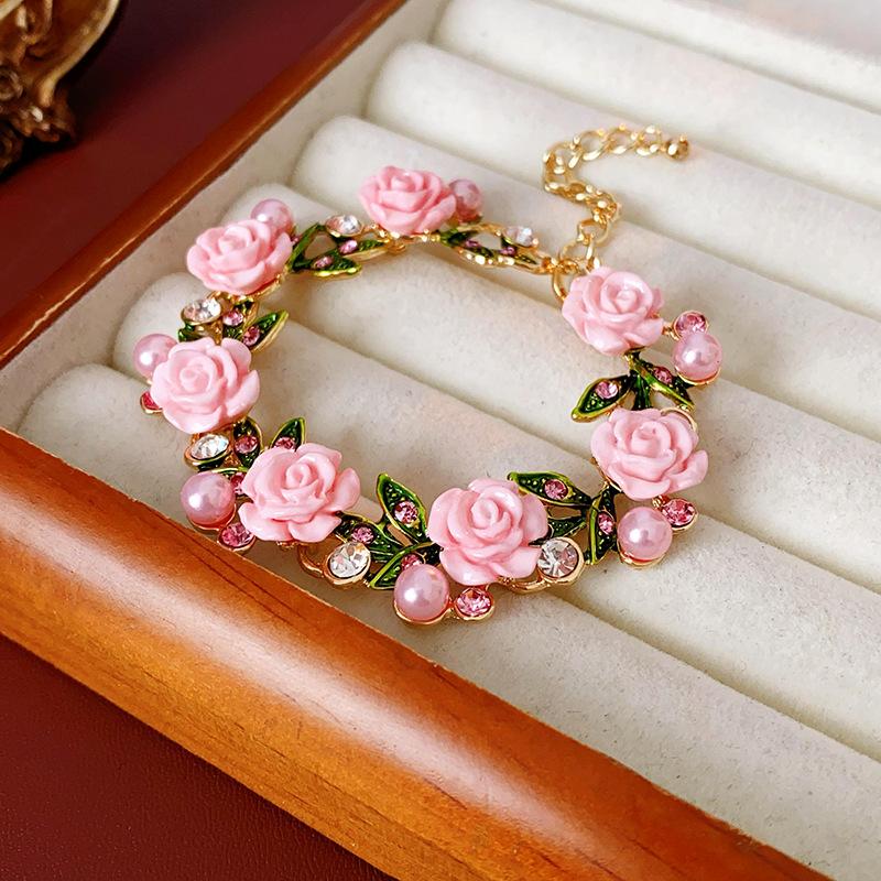 

GemChic Women s Sweet Floral Rose Pearl Necklace and Bracelet Set Rhinestone Leaf Collarbone Chain Fashion Jewelry for Party Wedding