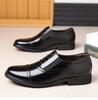 Men's Spring and Autumn Patent Leather Business Dress Shoes Fashion Casual Increase Designer Shoes Male Solid Color Wedding Shoe