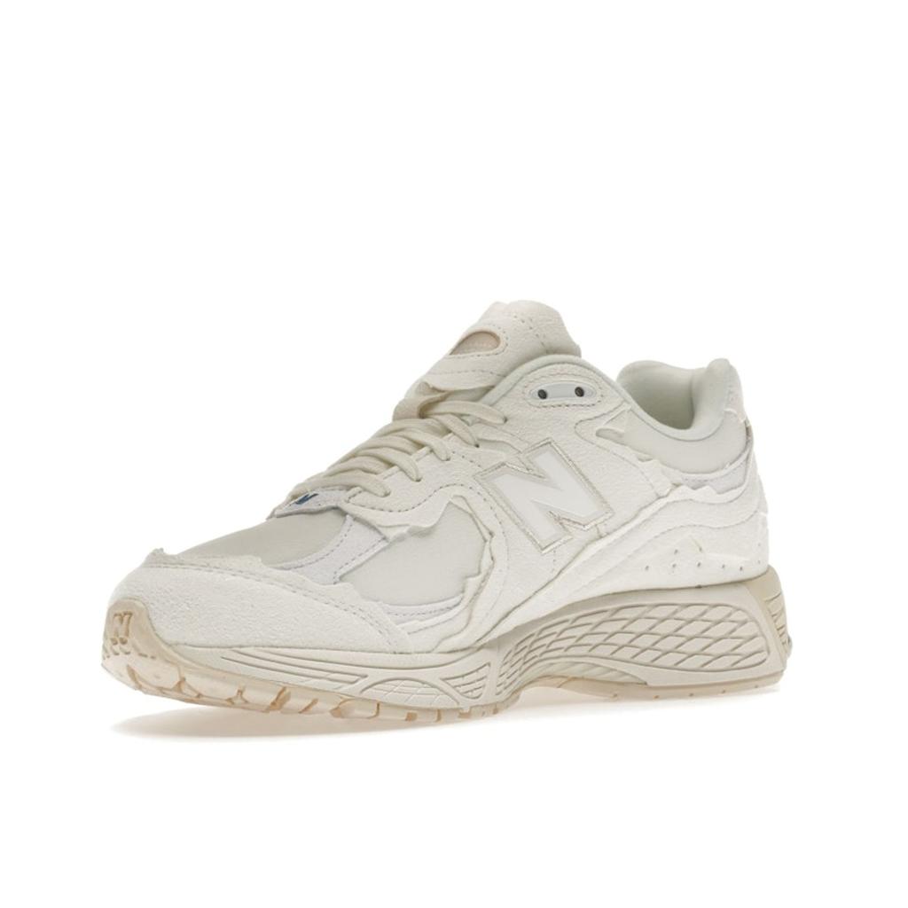 New Balance 2002R Protection Pack - Sea Salt Unisex Sneakers White Munsell-White M2002RDC