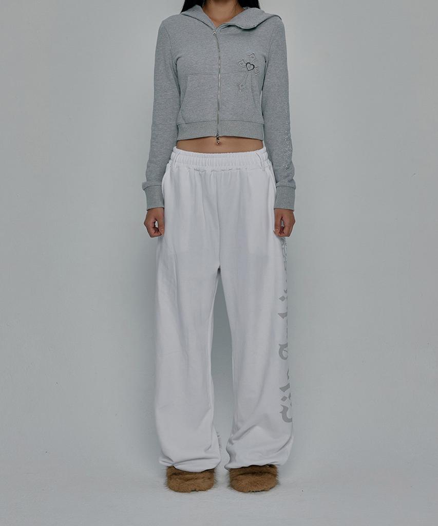 Gillaakaibeu Side Cross Logo Sweatpants_White