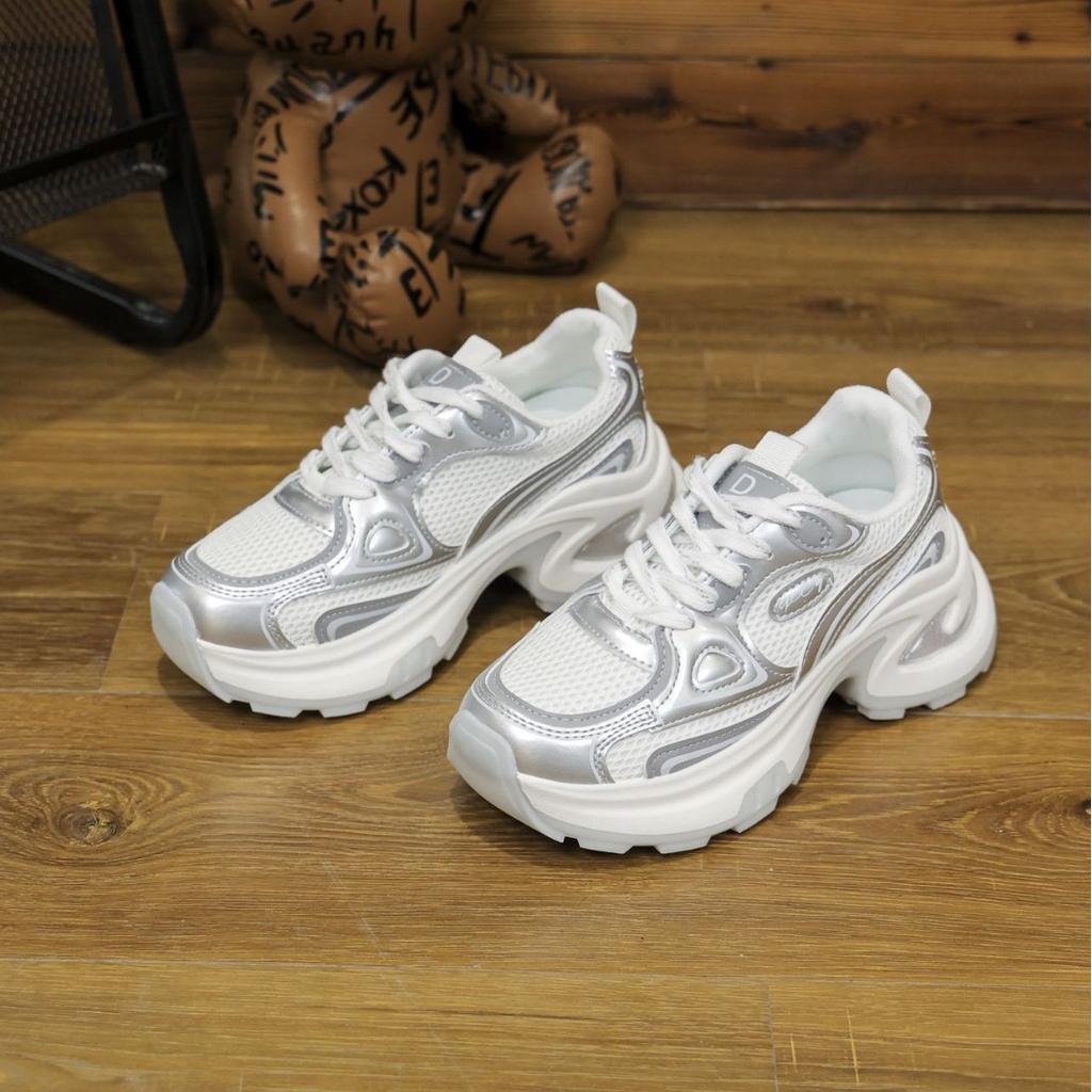 European station 2025 thick-soled silver dad shoes women's summer new breathable mesh fashion height-increasing casual sports shoes