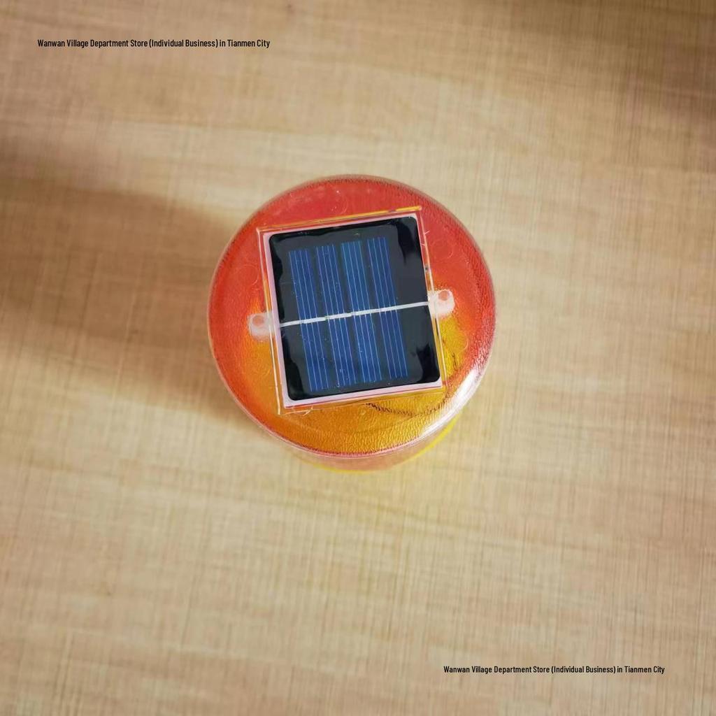 Solar-Powered Construction Warning Light - Blinking, Temporary, Eye-Catching Enclosure for Site Safety