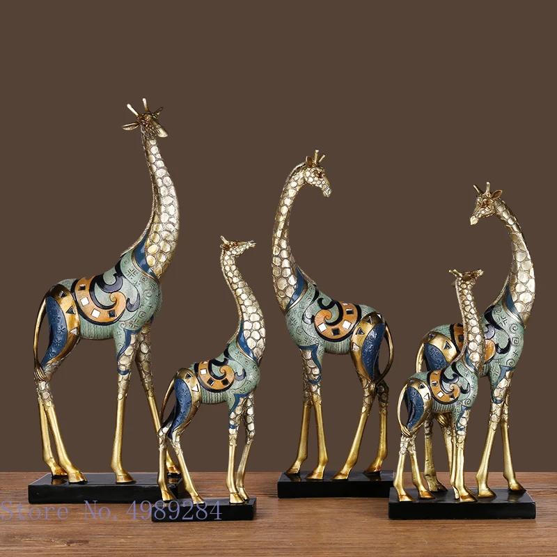 Scultura di Animale Simulato Giraffa Madre e Figlio Statua di Animale Dipinta Decorazione Moderna per la Casa Ornamenti Artigianali Dorati
