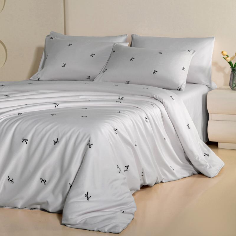 

3pcs/4pcs Silky Bedding Set with Duvet Cover Flat Sheets Pillowcase Washed Silk Smooth Bed Sheet Set Twin Double King Queen Size Twin Size 3pcs
