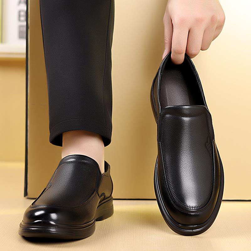 Fashion Autumn New Anti-slip Loafers for Men Fashion Casual Solid Color Leather Shoes Male Soft Sole Designer Business Shoes Man
