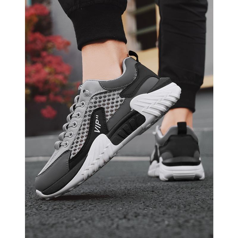 Summer Men Shoes 2025 New Men Casual Shoes Quality Fashion Breathable Mesh Designer Luxurious Flat Outdoor Man Casual Sneakers