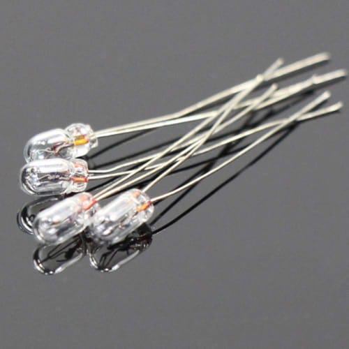 Pack of 100 2.5mm 12V Clear Wheat Bulbs, Compact, for Diorama Illumination, Model Trains, Railways, Buildings, and More (MP03W-100JP)