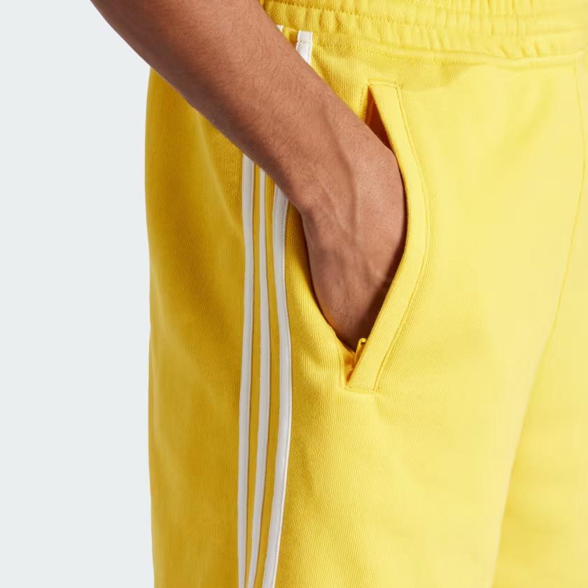 Adidas Originals Adicolor Series Elastic Waist Striped Logo Print Casual Shorts Men Shorts Yellow IS0616