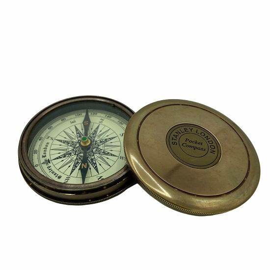 Grande boussole de poème en laiton, bronze ou noir de 3 po dans une boîte en bois