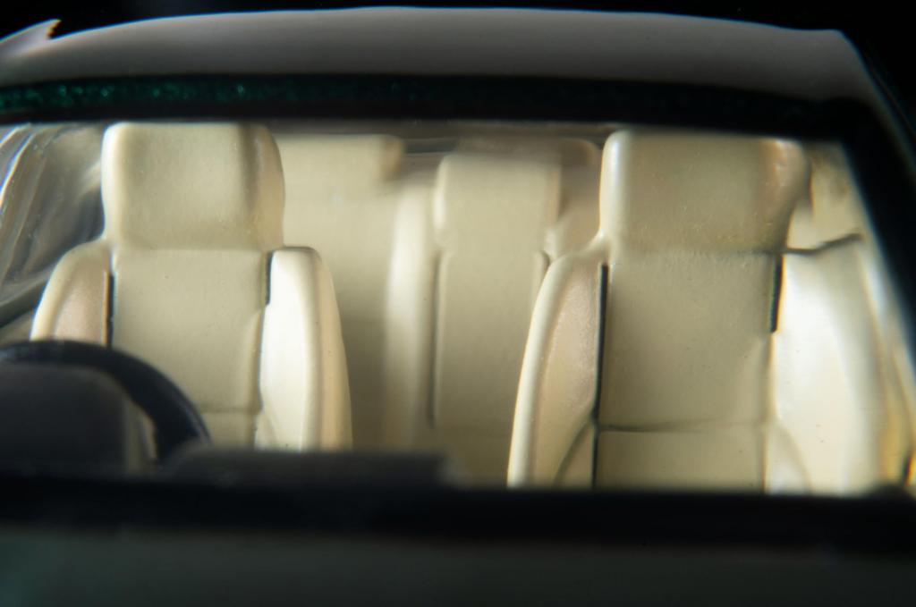 TOMYTEC Tomica Limited Vintage Neo LV-N227d Toyota Altezza RS200 L Edition (Green, 2002 Model) - Finished Model (Product Number: 334576)