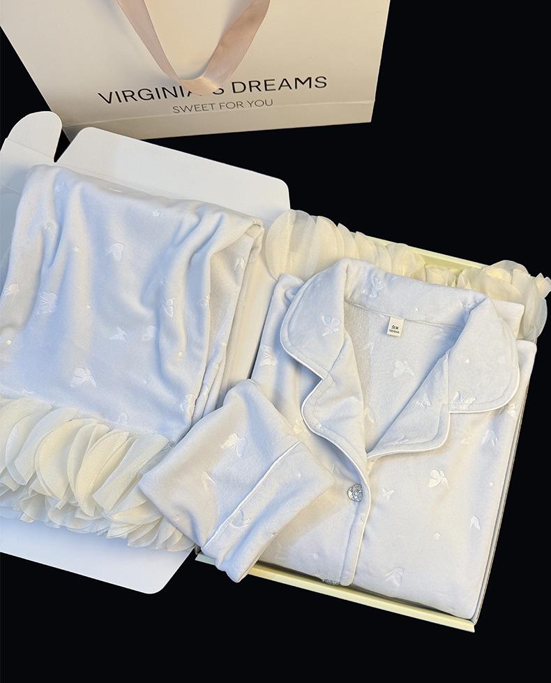 Women's Luxury Sea Island Velvet Pajamas: Soft, Warm Butterfly Design for Autumn and Winter
