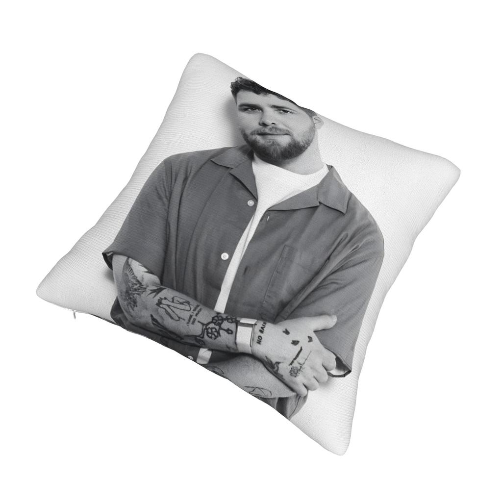 ALEX WARREN Little Orphan Alex Live 2026 Pillow Covers Cushion Cover Decorations Throw Pillow Case Cover Home Multiple Sizes