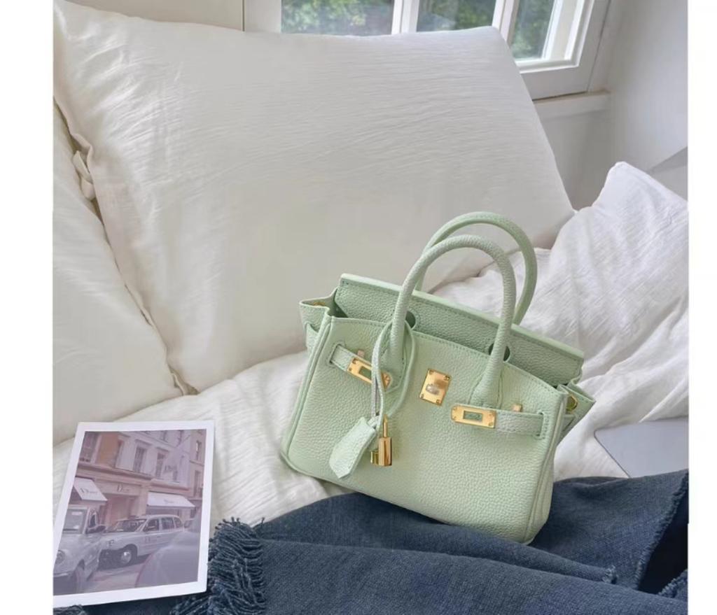 Top Layer Cowhide 2025 Fashion Metal Chain Bag New Style Real Leather Womens Bag All-Match Single Compartment Crossbody Bag Handheld Clutch Bag