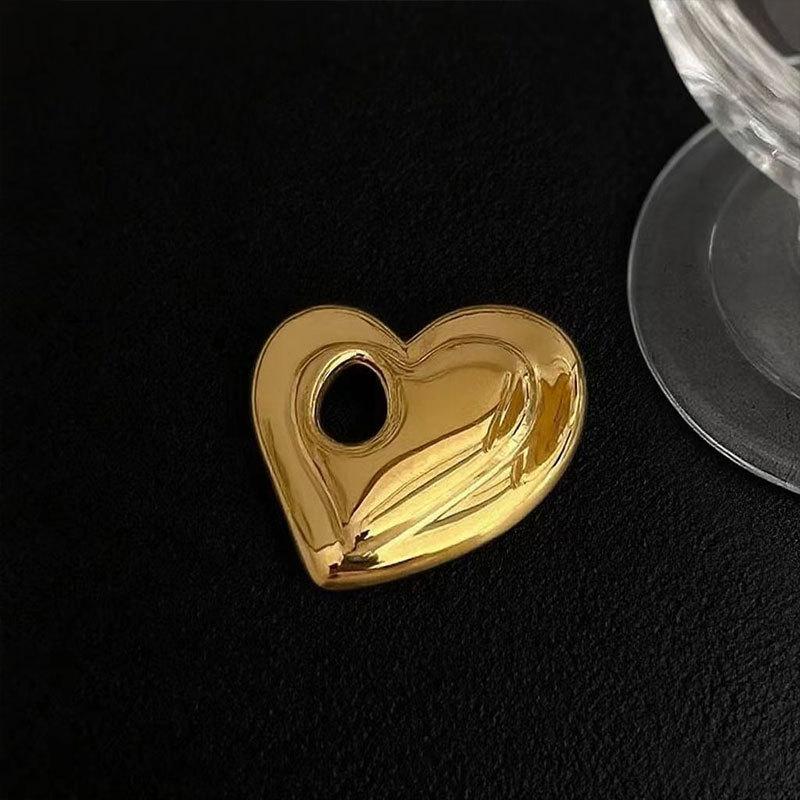 Metal Glossy Hollow Love Brooch Niche Light Luxury High-End Stainless Steel Pin Blazer Accessories