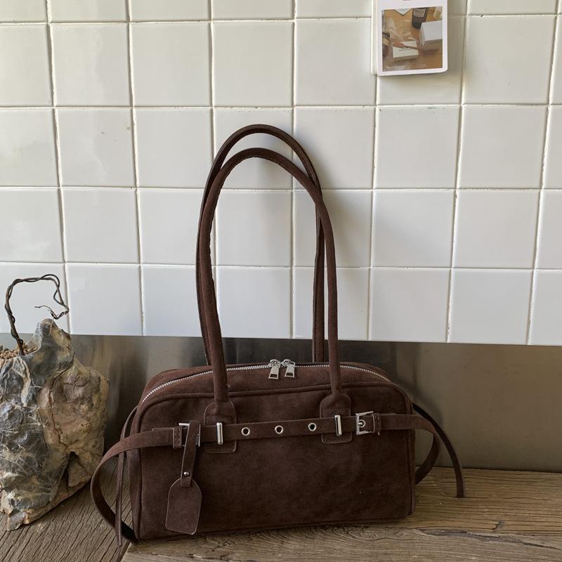 Large Capacity Bag Women's 2025 New High-end Retro Super Fire Commuter Women's Bag Autumn and Winter Shoulder Bag Pillow Bag