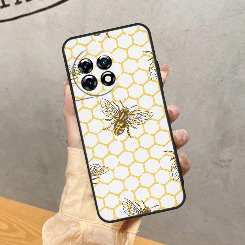 

Bee Honey Case For OnePlus 8 9 10 Pro 15 15R 13 R 12 11 13T 10T 8T Nord CE 5 2 3 4 Lite N20 N30 Cover OnePlus 15