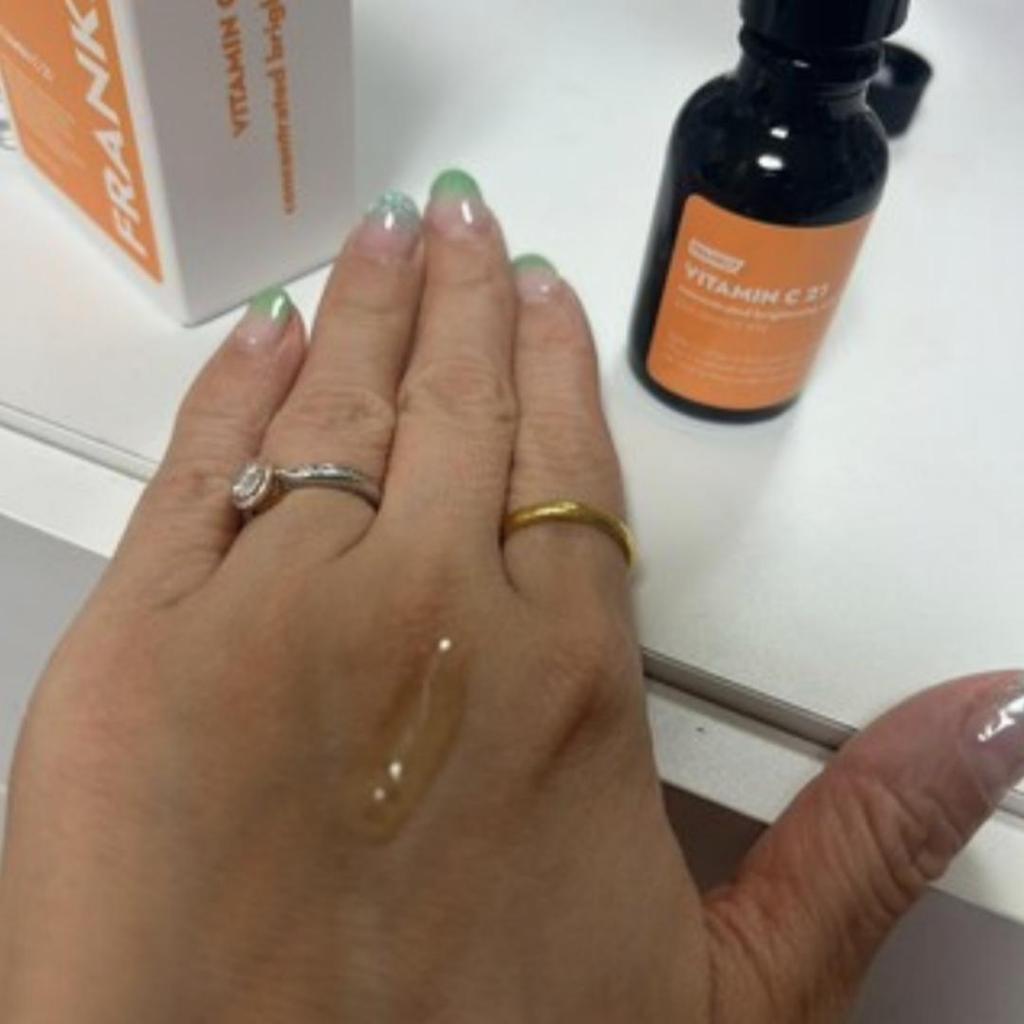 [FRANKLY] Vitamin C 21 Koncentrerat Uppljusande Serum 15ml
