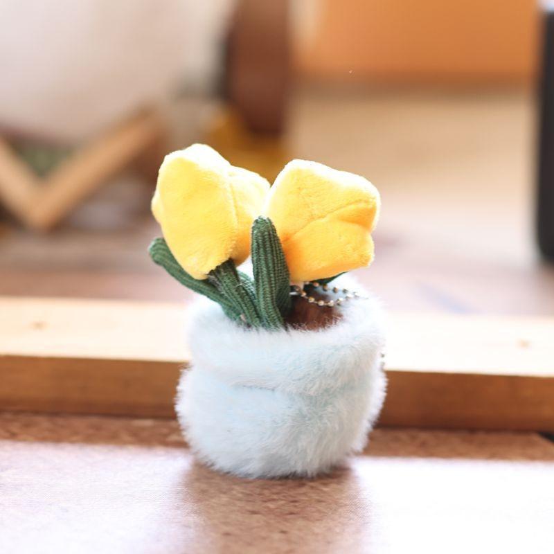 

Cute Tulip Potted Plush Doll With Short Plush Material For Bag Decoration