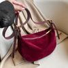 Retro feminine bag with advanced texture  versatile underarm  niche design  new fashion saddle bag