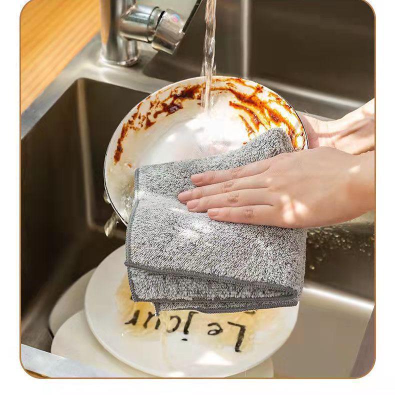 Thick Bamboo Charcoal Fleece Dishcloth - Absorbent, Oil Stain Removal, Scouring Pad for Kitchen Cleaning.