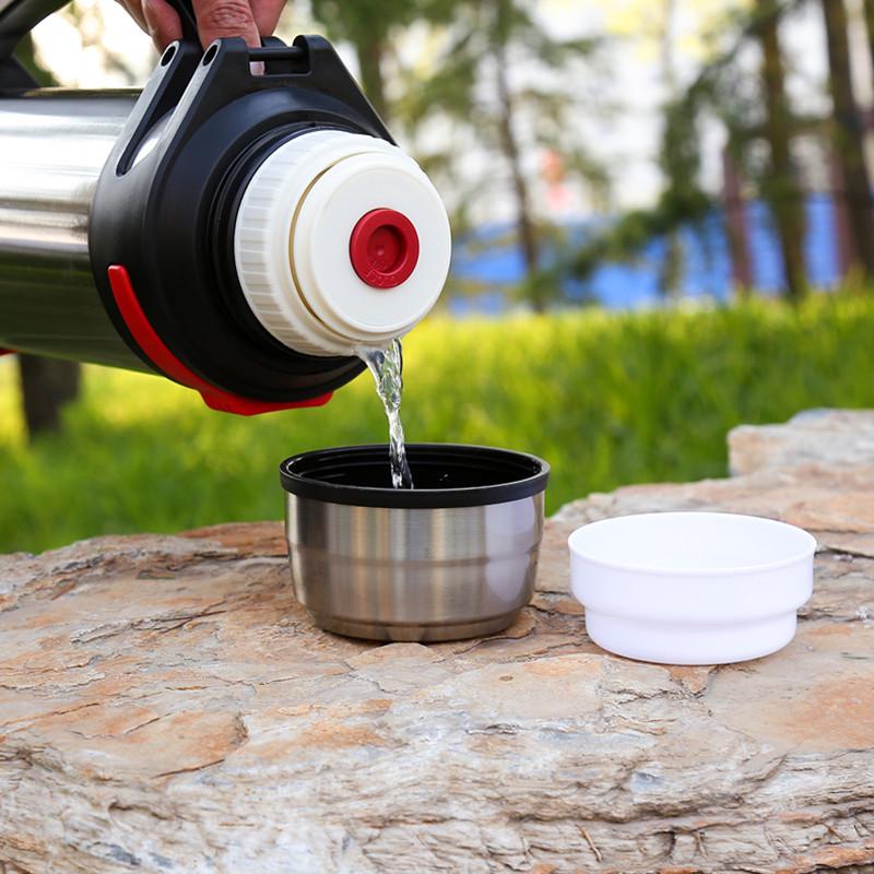 304 Stainless Steel Large Capacity Outdoor Insulated Thermos Flask for Cold Storage and Travel.