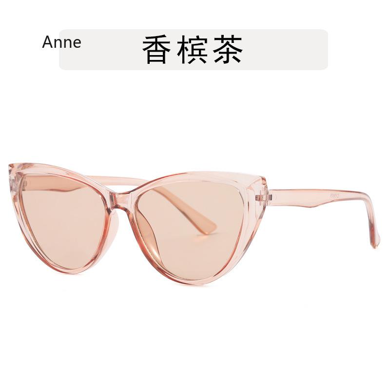 Classic Rivet Luxury  Designer Fashion Vintage Sunglasses Women For Men Sun Glasses Punk Popular Travel Outdoor Shade UV400