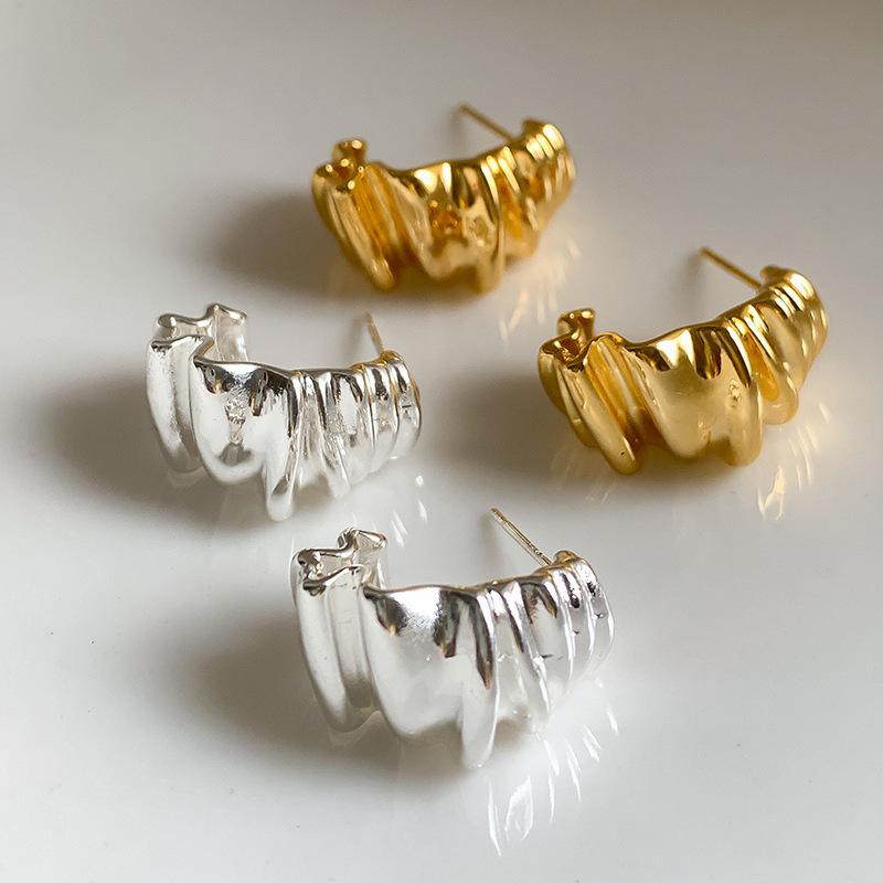 Vintage Irregular Hoop Earrings For Women Simple Wavy Round Hoop Earrings Party Wedding Jewelry Ear Accessories Gifts