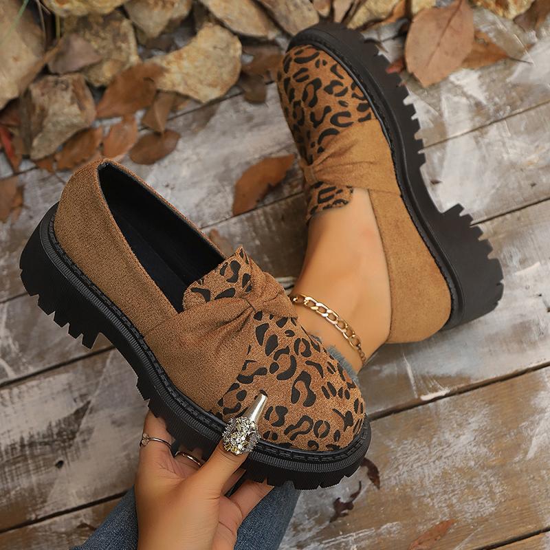 Women's Leopard Chunky Loafers with Chain Decor Slip On Platform Casual Shoes Woman 2025 Autumn Fashion Non Slip Flats Plus Size