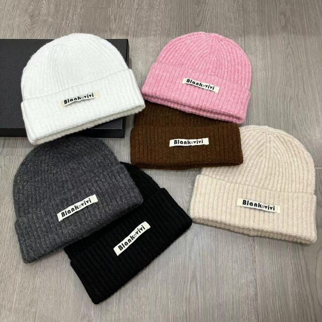 New Long Label Letters Fashionable and Versatile Pile Hats for Women In Autumn and Winter Face Showing Small Wool Hat Outdoor Warm Knitted Hat