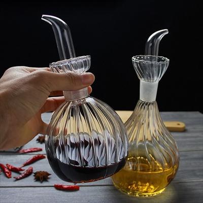 Easy To Clean Glass Oil Dispenser Pouring Spout 500/900ml Condiment Container Vinegar Bottle Cooking
