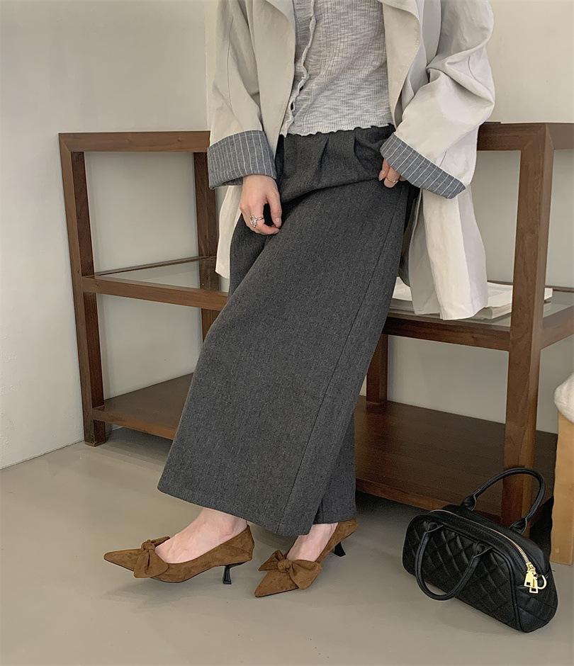 2025 Autumn New Pointed Suede Bow Retro High Heels Women's Fashion Thin Heel Commuter Shoes