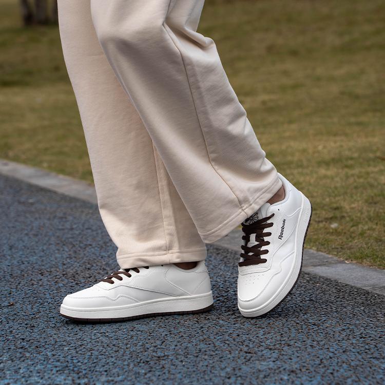 Reebok Court 1000 Trendy Versatile White Sneakers Low Top Skate Shoes Unisex sneakers 24FRC907U2GM0