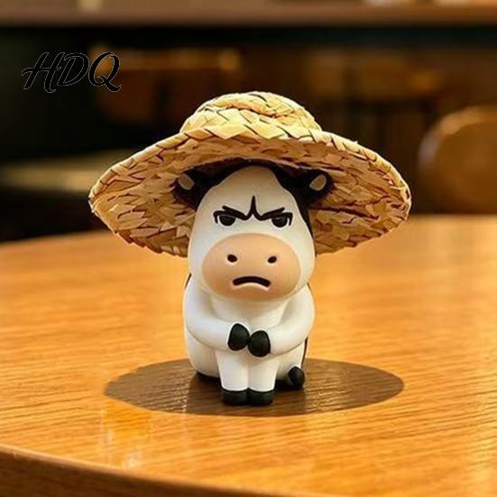 Resistant To High Temperature Decor Cute Straw Hat Cow Car Ornament Creative Desktop Figurine Healing Style Ornaments with Hat Cartoon Dashboard