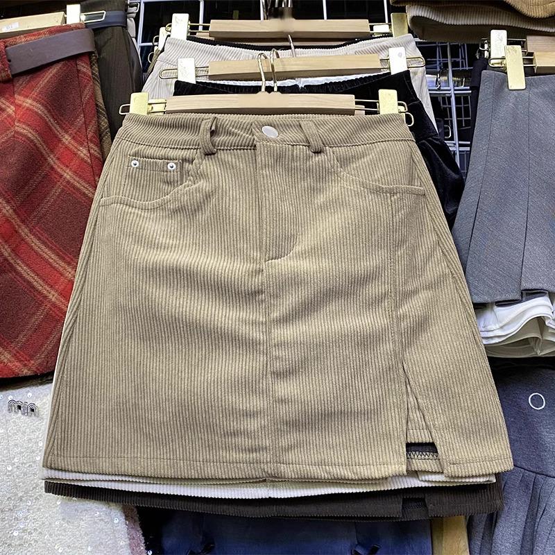 

2024 Autumn/Winter Corduroy High-Waist A-Line Midi Skirt with Slit for Women 4XL