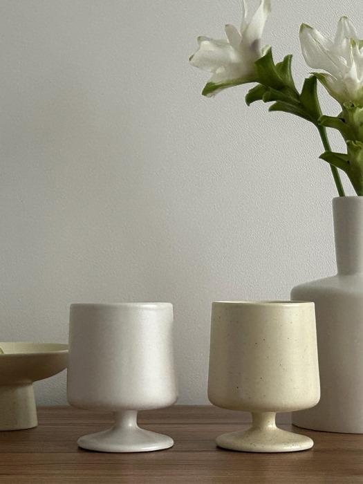 

Elegant table swimming matte goblet coffee cup wine glass Beige Dot 1p