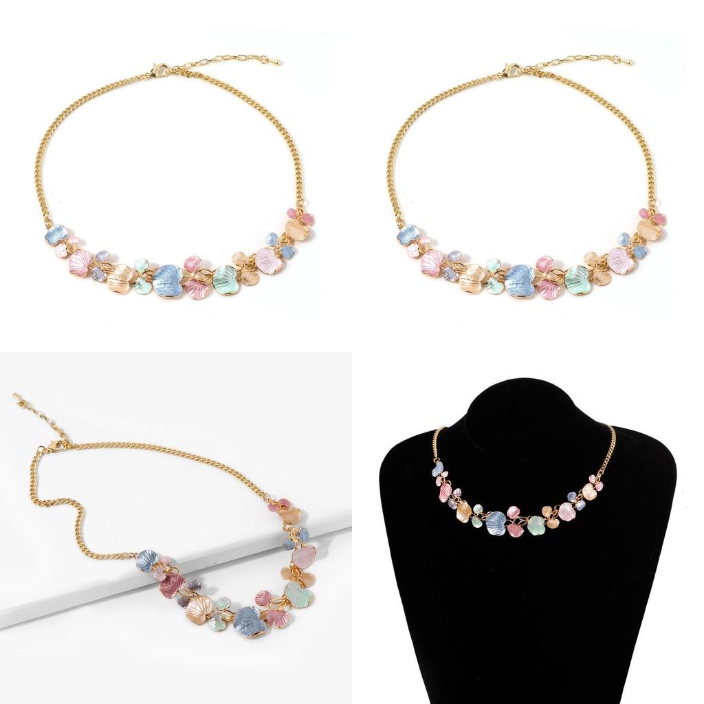 Trendy Floral Necklace For Women In Multi-color Alloy Material With Elegant Oil Finish