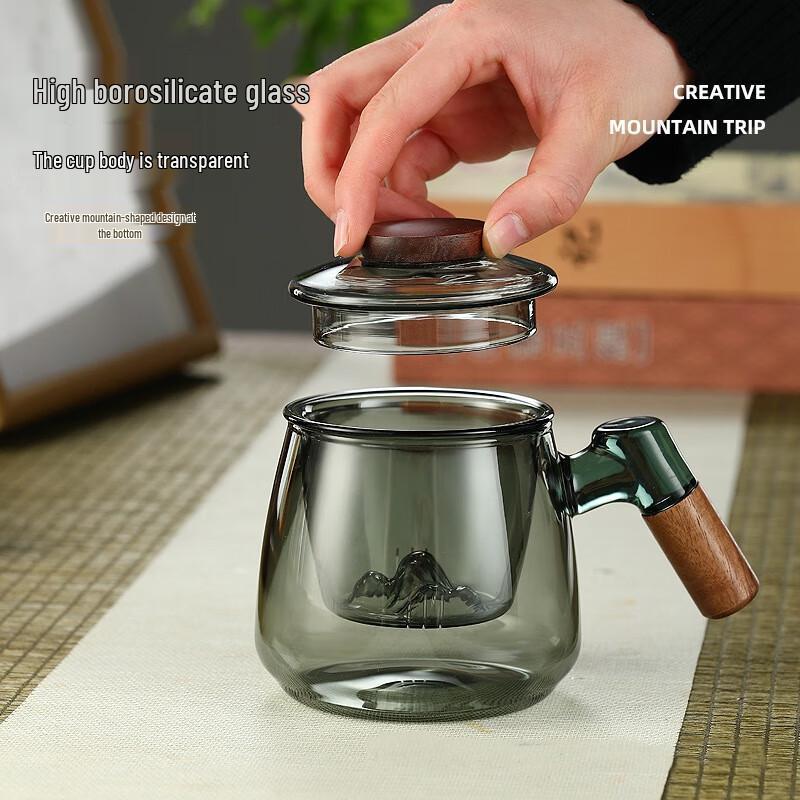 Zhenqi Heat-Resistant Glass Tea Cup with Wooden Handle