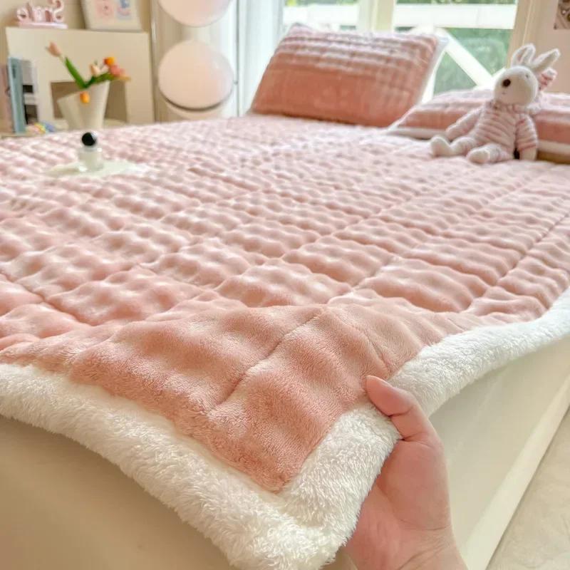Winter Warm Plush Mattress Toppers Super Soft Single Double Foldable Milk Velvet Thicken Fitted Bed Sheet Bed Cover Tatami Mat