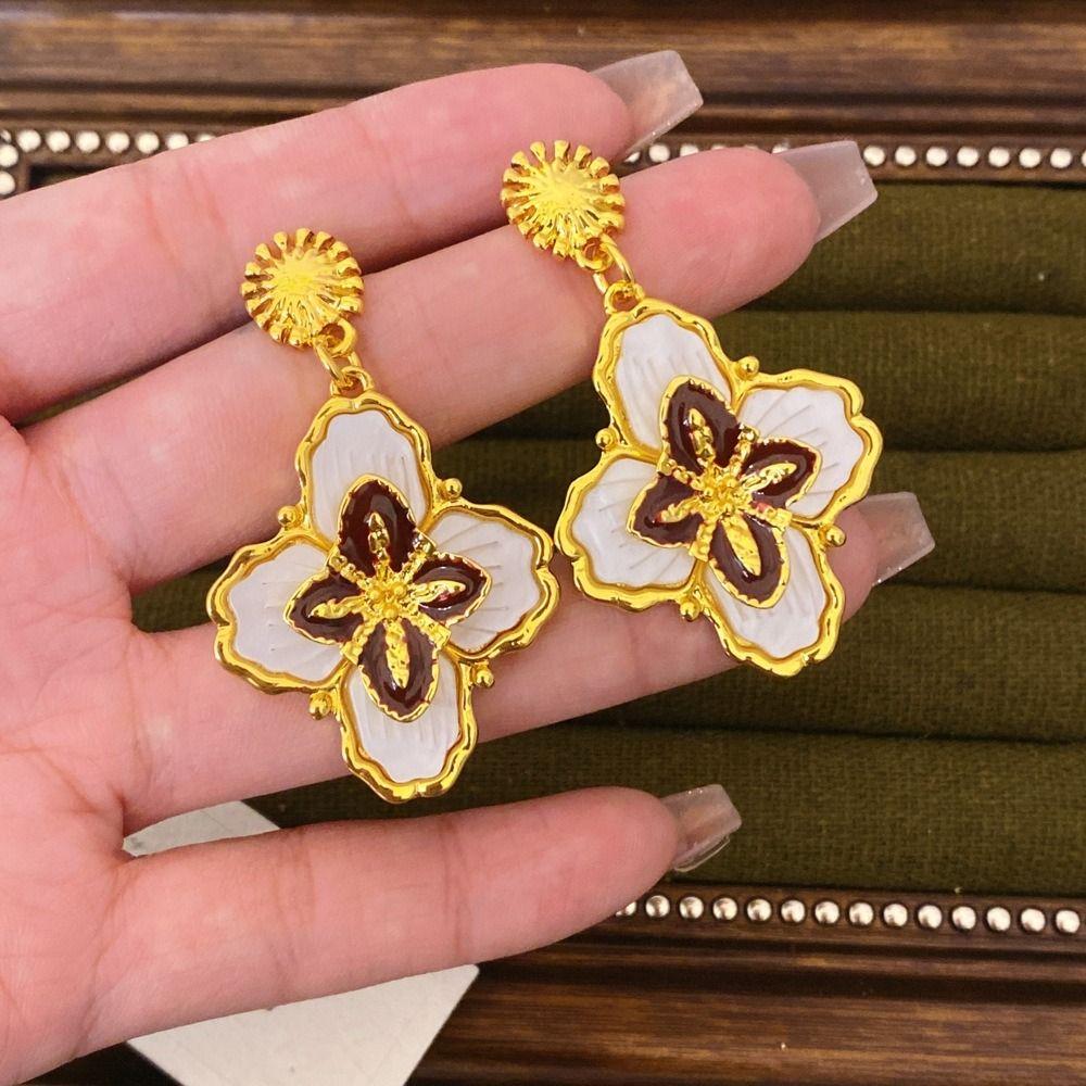 Luxury Flower Drop Earrings Lucky Metal Ear Drop Fashion Vintage Dangle Earrings Women