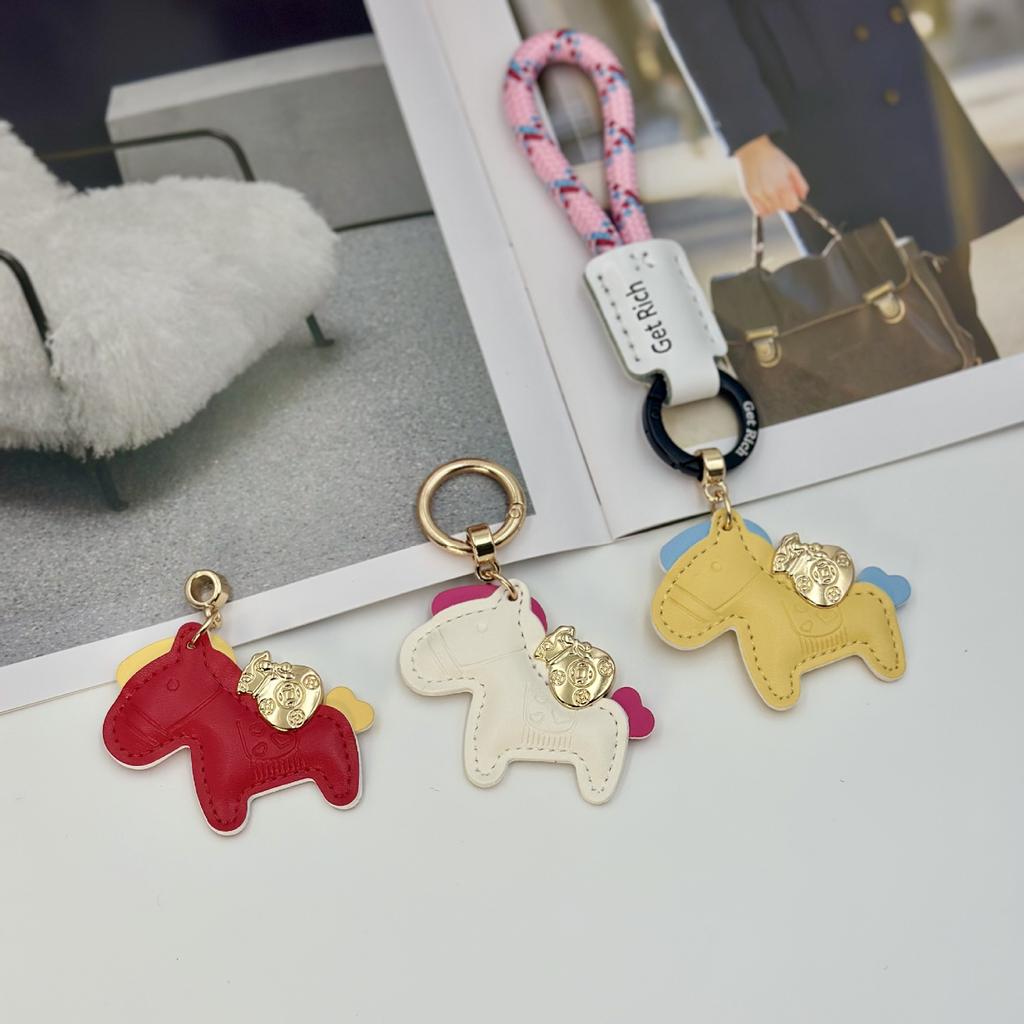 Instant Rich Cowhide Creative Exquisite Simple Couple Gift Cute Bag Pendant Car Keychain