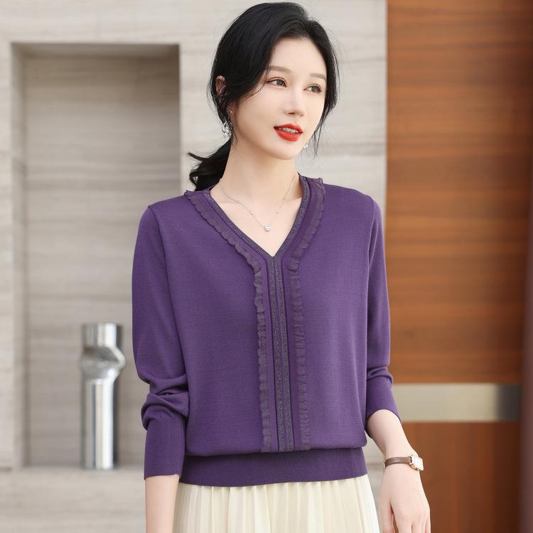 Middle-aged Mother with Skirt Top Covering Belly Bottoming Shirt V-neck Sweater for Women In Spring and Autumn Thin Sweater
