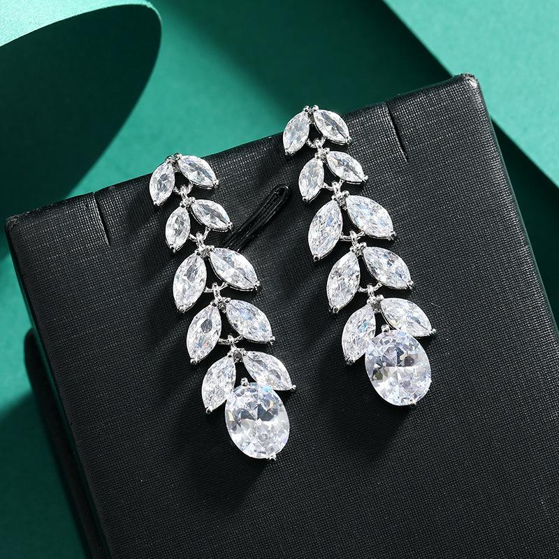 

Серьги-пусеты с кисточками из высококлассного кристаллического циркона в виде колосьев пшеницы, нишевый дизайн, высококлассный темперамент, длинные серьги, серьги Мори для женщин